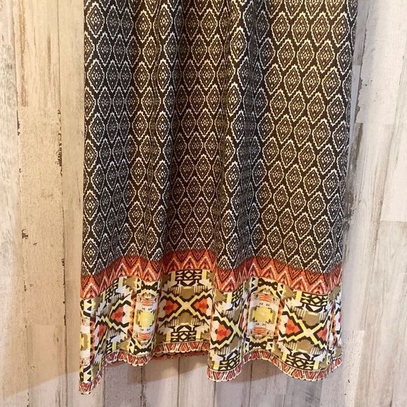 Dress beautiful hem By ABG Size small￼ - Picture 2 of 5